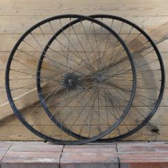 Laufradsatz 28 x 1,75 für Drahtbereifung, 50er J., schwarz, Linien blau/weiß, Naben: F&S, gebr. 