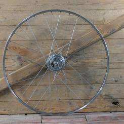 Vorderrad 28 Zoll (622), 1975, REGIDA Superchromix Drahtreifenfelge, Nabe: STURMEY ARCHER Dynahub, gebr. 