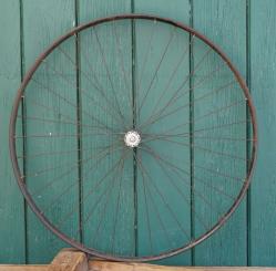 Vorderrad 28 Zoll (635) für Wulstbereifung, 30er J., schwarz, Linien blau/weiß, F&S Nabe, gebr. 