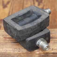 Pedale UNION, für Kinderrad, Kunststoffblock, Fußauflage ca. 7,5 x 6cm,  gebr. 