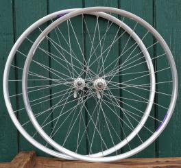 Laufradsatz für Drahtbereifung 28 Zoll (622), 1980er J., für Rennrad,  CAMPAGNOLO Felgen und Naben, gebr. 