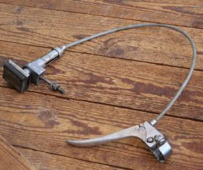 Stempelbremse mit Seilzug u. Hebel, orig. 50er J., verchromt/Alu, NOS 