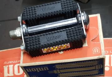 Pedale UNION mit "Pünktchen" Reflektoren, f. Fahrrad-und Moped,  Chromausführung !, original 50/60er Jahre, NOS !! 