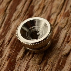 Rändelmutter, M3, orig Altbestand, Messing vernickelt 