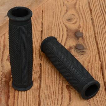 Griffbezug Motorfahrrad, Gummi, schwarz, ballige Form, L: 133 mm, Durchmesser: 28-30 mm, beidseitig offen 