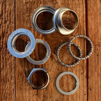 Steuersatz, Standardmodell verchromt, 1"(25.4mm) Gewinde, Schalensitz 30.1 / Festkonus 26.4 mm 