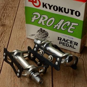 Pedale "KYOKUTO PROACE ", Aluminium mit Alukäfig (extra leicht) , Rennpedalen für Bahnrenner, orig. 70er Jahre 