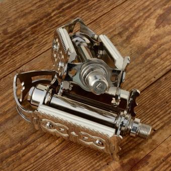 Pedale "FLÜGELPEDAL", vernickelt, Gummi altweiß 