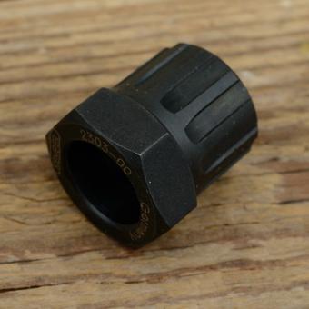 Ausdreher "KEMPER 2303-00" D=22.4/21.3mm, D_innen=16/19.5mm, Stegbreite=2.3mm, brüniert, 