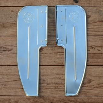 Spritzbleche für "REX Frontmotor" FM34/40/50, REX-geprägt, glanzverzinkt, 2Stck.im Satz 