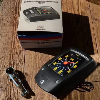 Tachometer Scheinwerfer, "UNION 7830T", schwarz, B=95mm / L=140mm, je nach Antrieb f. 20"-28" passend 