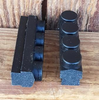 Bremsklötze für Rennradklassiker / Sportrad,  MAFAC RACER, COMPETITION, orig. Satz 4 Stück, schwarz, ca. 46 x 11 mm 