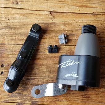 Dynamo SOUBITEZ ELECTRA, Leichtlauf, 4-polig, orig. Altbestand 80/90er Jahre, 6V/3W, incl. Halterung, Restbestand 