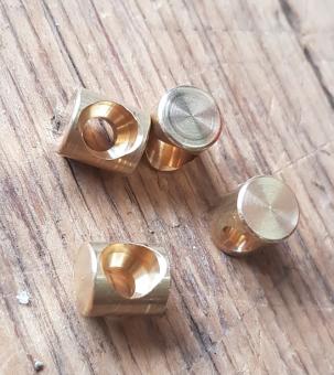 Lötnippel 8 x 9 mm, Bohrung 4 mm 