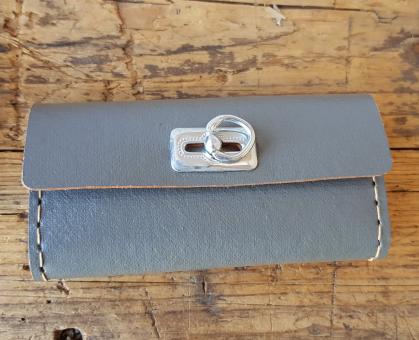 Satteltasche Lefa, grau, orig. 60/70er J. ,  passend für alle Klassiker , alter Verschluß, ohne Ledereriemchen ! 