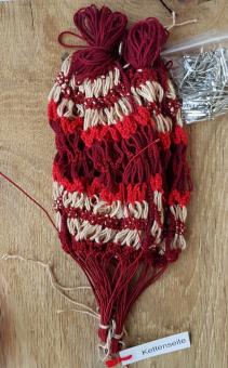 Rocknetz gem. Foto, klassische Ausführung,  passend für 26"-28" Räder der 20-60er Jahre. - weinrot/sandbeige /rot 