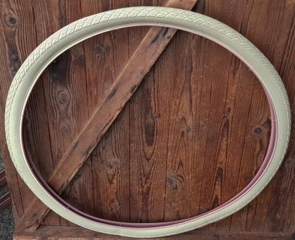 Fahrrad Reifen 28 x 1 1/2, (40-635), creme, sehr stabile, klassische Ausführung ohne Reflexstreifen etc. 