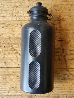 Trinkflasche,orig. 70/80er Jahre, schwarz, ohne Aufdruck,  Kunststoff, unbenutzte Flasche aus rarem Altbestand  , NOS 