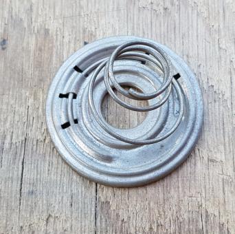 RIEMANN Karbidlaternen Bechereinsatz mit Feder, 48mm, are, orig. alte Neuware !, ggf. mit leichter Patina   