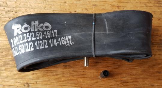 Moped - Schlauch "Rolko", 16 u. 17 Zoll Moped (16 / 17 - 2,00 / 2,25 / 2,50 (20 bzw. 21 x 2 / 2 1/4 / 2 1/2), Autoventil (AV)      