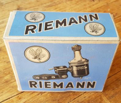 Dynamo "Riemann" Typ 669, , orig. 30-40er Jahre,  6V, 3 W, Vierpolversion für flackerfreies Licht !,  rare alte Neuware! 