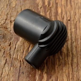 Zündkerzenstecker schwarz, alte Ausführung, nicht entstört, geschraubter Messingeinsatz 