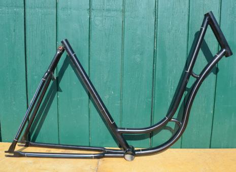 Fahrradrahmen Fabrikant unbekannt, Damenausführung, 28 Zoll, Linierung blau/weiß 