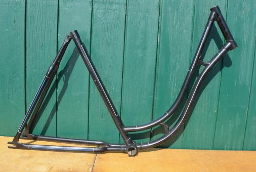 Fahrradrahmen "Wittler", 30er Jahre, stark vernarbt, Damenausführung, 28 Zoll, 