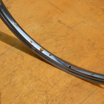 Felge 18 Zoll, verchromt, Breite 25 mm, Ventilbohrung 8,5 mm, Lochzahl 20, NOS 