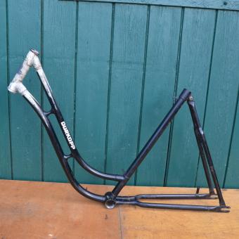 Fahrradrahmen "Dürkopp", 26 Zoll, Damenausführung mit Strahlenkopf, Rahmenhöhe 55 cm, Rahmennummer 2275XXX 
