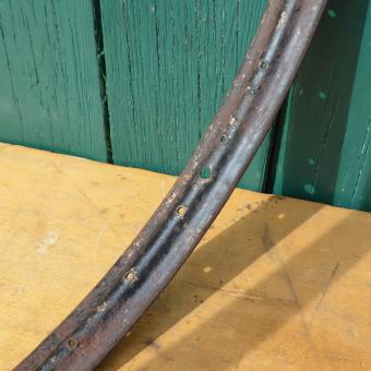 Felge 28 x 1,75 für Drahtbereifung, 36-loch, Breite 39 mm, Starke Patina, frühes Modell 
