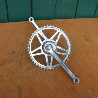 Tretlager Glockenausführung für 40x70 mm Tretlagergehäuse.  