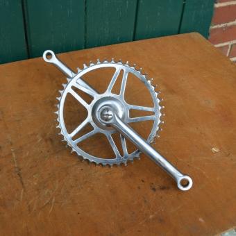 Tretlager Glockenausführung für 40x70 mm Tretlagergehäuse. 60/70er Jahre.  