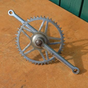 Tretlager Glockenausführung für 40x70 mm Tretlagergehäuse. 60/70er Jahre.  