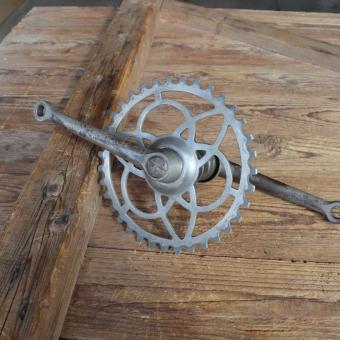 Tretlager Glockenausf., orig. 20er Jahre, 5/8 Zoll, vernickelt, gebraucht, Zustand s. Bilder 