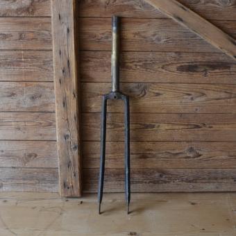 Gabel 26 Zoll Opel, orig. 30er Jahre unrestauriert, Schaftlänge 235 mm, Weite oben 58 mm, Zustand siehe Bilder 