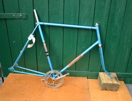 Rennrahmen "VEB Elite Diamant", RH: 62 cm (c-t) Rahmennummer 9559XXX, Originallack, 3-fach Blatt vorne! 