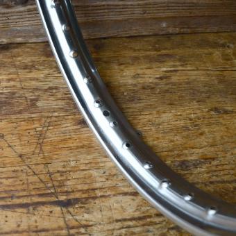 Felge "Silverseal" 16 x 1.2 verchromt, Breite 45 mm, Bohrdurchmesser 5,2 mm, leichte Patina 