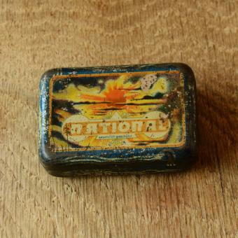 Flickzeug Blechdose "NATIONAL" orig. 30er Jahre, 59 x 40 x 18 mm, ohne Inhalt 