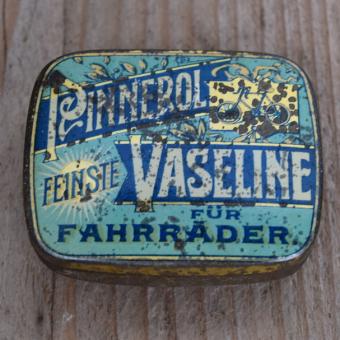 Blechdose "PINNEROL FEINSTE VASELINE" orig. 30 er Jahre, 59 x 47 x 21 mm, ohne Inhalt 