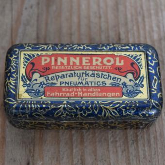Flickzeug Blechdose "PINNEROL" orig. 10 er Jahre, 74 x 39 x 23 mm, ohne Inhalt 
