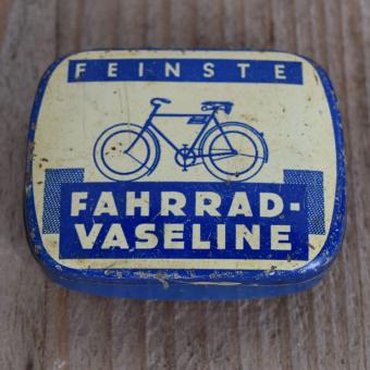 Blechdose "FEINSTE FAHRRAD-VASELINE" orig. 50 er Jahre, 58 x 46 x 21 mm, ohne Inhalt 