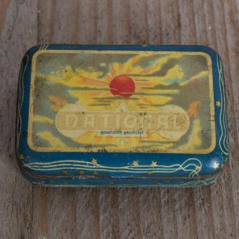 Flickzeug Blechdose "NATIONAL" orig. 20 er Jahre, 58 x 40 x 18 mm, ohne Inhalt 