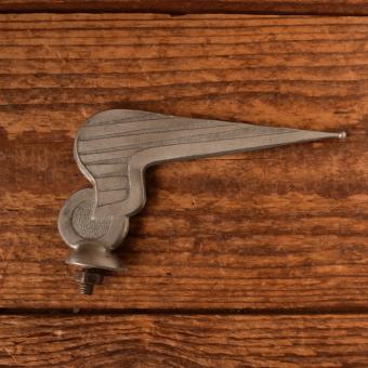 Universale Schutzblechfigur FLÜGEL - passend für jedes Rad, Alu Druckguss, orig. Altbestand 50er Jahre, Zustand siehe Bild 