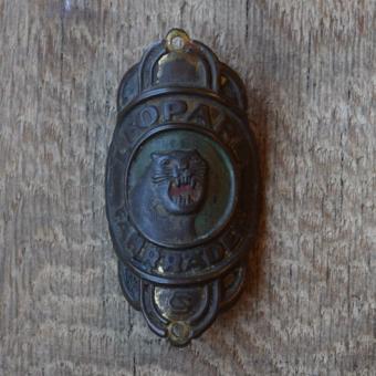 Steuerkopfschild Leopard, 50er Jahre, Originalschild aus Sammlungsbestand 