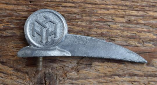 Schutzblechfigur HERMANN HARTJE HOYA, Alu Druckguss, orig. Altbestand 50er Jahre, Zustand siehe Bild 