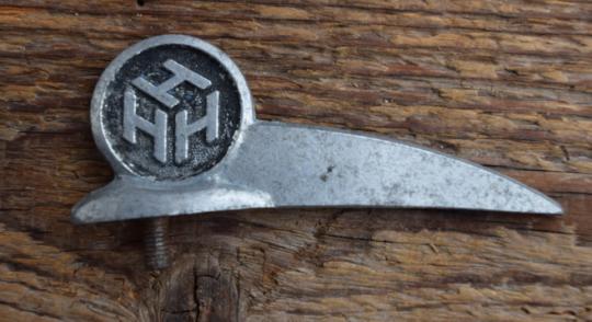 Schutzblechfigur HERMANN HARTJE HOYA, Alu Druckguss, orig. Altbestand 50er Jahre, Zustand siehe Bild 