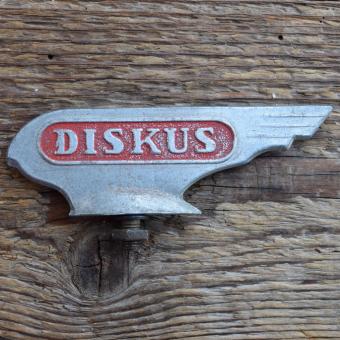 Schutzblechfigur DISKUS, Alu Druckguss, orig. Altbestand 50er Jahre, Zustand siehe Bild 