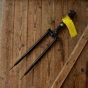 Gabel 26"orig. 60er J. unrestauriert, Schaftlänge 221 mm, Scheidenlänge 370 mm, Weite oben 66 mm, Zustand siehe Bilder  