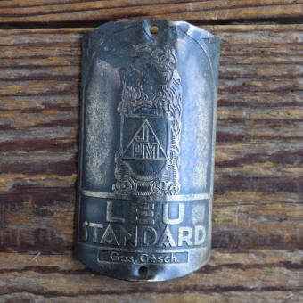 Steuerkopfschild LEU STANDARD, 50er Jahre, Originalschild aus Sammlungsbestand 